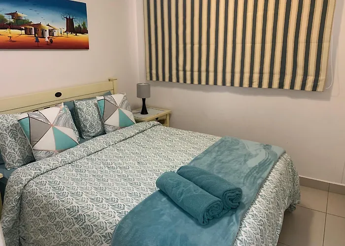 Breathtaking Sea View Apartment-Margate Rsa